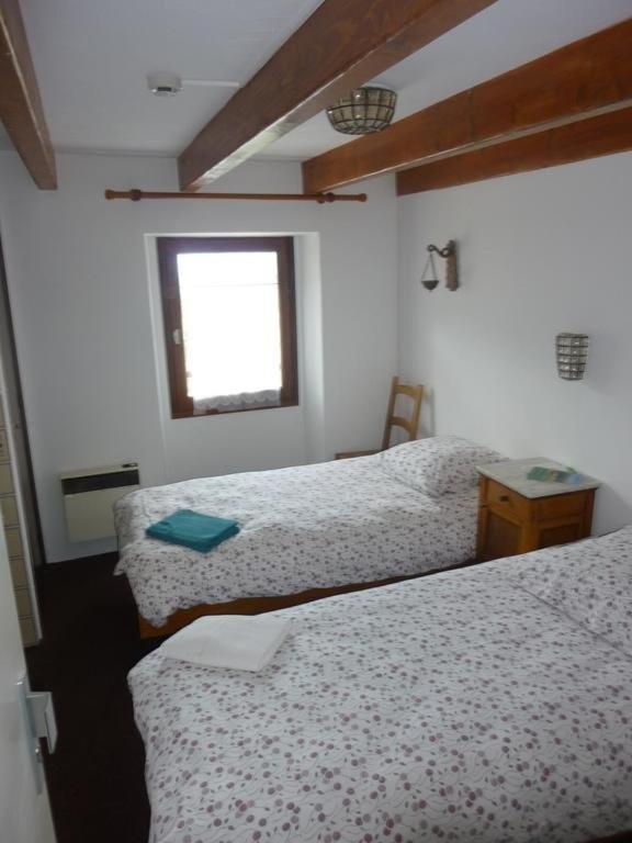 Auberge Roche Grande Entraunes Bagian luar foto