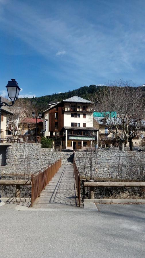 Auberge Roche Grande Entraunes Bagian luar foto
